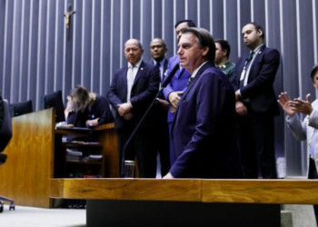 Bolsonaro: críticas reforçam indicação de Eduardo à embaixada